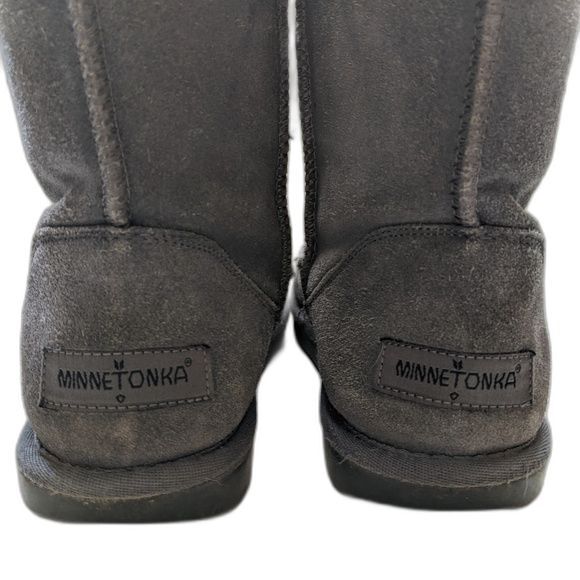 Minnetonka Suede Sheepskin & Wool Olympia Short Boots Gray 8 - Picture 6 of 13